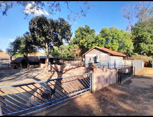 3 BEDROOM HOUSE FOR SALE IN BO-DORP